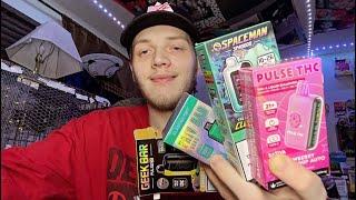 Reviewing GeekBar Banana taffy freeze & PrivBar Alaskan mint/Unboxing DisposableClouds305 pack!!￼