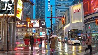 Freezing Rain on Yonge Street | Downtown Toronto Walk (Dec 2022)