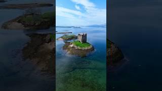 Castle hopping in Scotland 󠁧󠁢󠁳󠁣󠁴󠁿#drone #castle #scotland #travel #highlands #dji #voyage