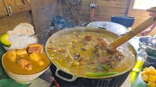 La lluvia nos sorprende con el SANCOCHO. COMIDA TÍPICA. La vida en el campo