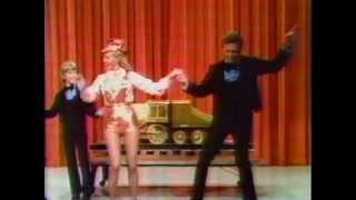 Saturday Night Live 1975 Mark Wilson, Nani & Greg do Allakazam Train Illusion