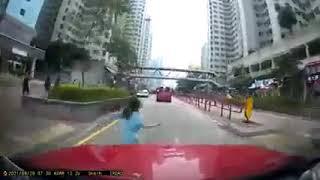 accident in Hong Kong...(always hold the kids while you are in street)