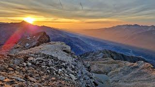 Notte al Bivacco Clapier con alba dal Giusalet