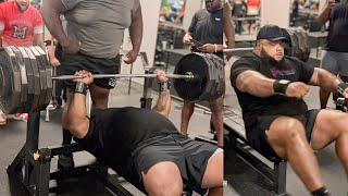 795 Lbs Bencher Entered A Commercial Gym