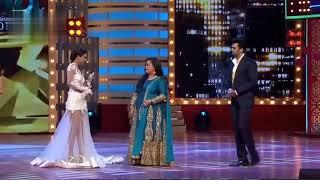 Bharti Singh and Manish Paul funny Comedy in Award show