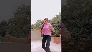 #dance #with #janvi ..। meri । patli । kamer । meri । meri । tirchi । najar। ...... dancewithjanvi