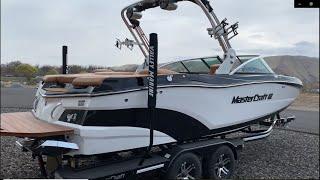 CLOSEOUT! 2019 MasterCraft XT22