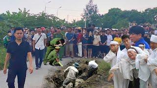 Bị Chị Gái Hãm Hại Cô Gái Báo Mộng Cho Mẹ Gọi Công An Đào Đường Trước Nhà Phát Hiện Sự Thật Kinh Hãi