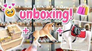 Unboxing SCHLEICH Packages! REALISTIC Tack + RETIRED Horses!