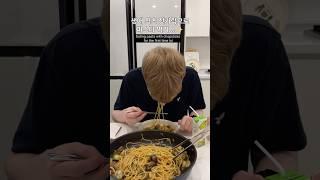 한국문화 체험 끝판왕 = 양조절 실패한 파스타 한 대접 먹기  #국제커플 #sweden #internationalcouplevlog