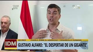 Gustavo Alfaro inspira a docentes en charla del MEC