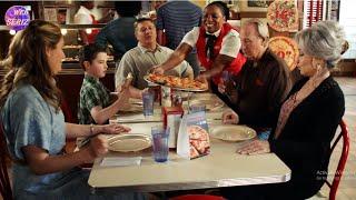 Young Sheldon : Season 3, Cooper family's Pizza party with coach Dale