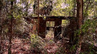 Lost to rot abandoned  in Florida