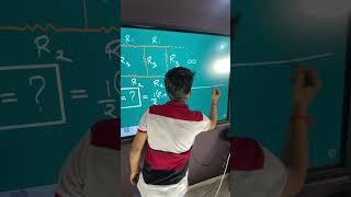 Short Trick : Infinite resistor circuit solution  #shorttrick #shortvideo #shorts #spc #sushantsir