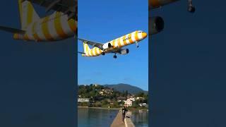 Corfu Airport Landing: Condor A321 with orange striped Socks