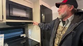 Virtual Walkthrough 2024 Forest River Salem Platinum 31KQBTSX Travel Trailer at Parkland RV Center