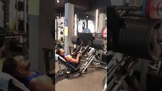 900 Pounds Massive Leg Press By Indian Bodybuilder Rahul Tarfe / Real Bodyfitness #shorts