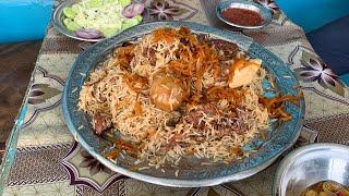 Street Food In Peshawar - MOUNTAIN OF KABULI PULAO - Chapal Kebab, Raw Meat BBQ in Pakistan