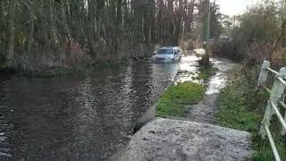 Water fording in the V8 Jeep and nissan navara  part 2