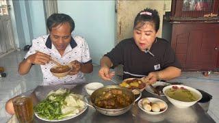 #256 Bữa Cơm Sườn Heo Kho Cả Trắng Trứng Vịt Luộc Rau Luộc Đơn Giản Nhưng Mà Ngon