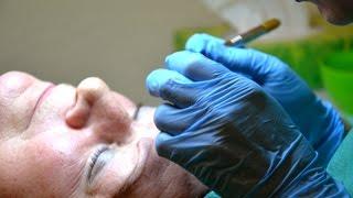 Microblading Berlin: Pigmentierung der Augenbrauen /  Augenbrauen-Härchenzeichnung