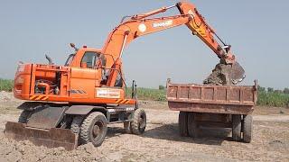 From Digging to Loading: The Excavator’s Mud Journey