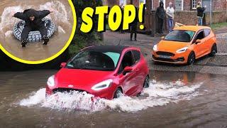 MADMAN Floats Through Traffic at Rufford Ford!