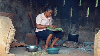 How A Poor Hardworking Village Girl Met A Rich Man While Cooking Behind Her House/African Movies