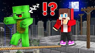 Mikey Became a SLEEPWALKER in Minecraft Surviving Challenge - Maizen JJ and Mikey