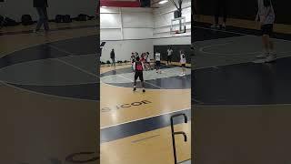 Contest The Shot #sports #basketball #defense #contest #bothertheplayer #pressure #defensivetactics