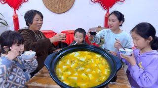 Homemade crab roe tofu,delicious on the tip of your tongue,the family can't stop eating