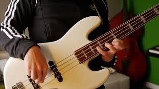 Fretless jazz bass solo / Donna Lee