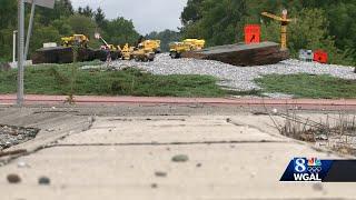 Traffic circle toy display delights drivers, residents