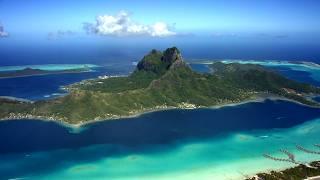 Polynesia seen from above: from Tahiti to Moorea