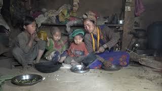 Organic village life || Weeding millet in the village