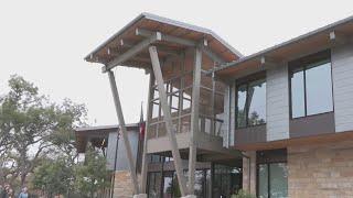 New Cedar Park Library location opens to the public