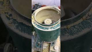 Feed Pellet Machine with Inclined Rollers for Balanced Pressure and Longer Mold Life