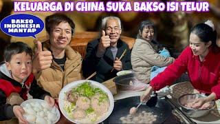 PERTAMA KALI MEMBUAT BAKSO ISI TELUR DI CHINA, MELIHAT KELUARGAKU MAKAN CAPEKKU LNGSUNG HILANG