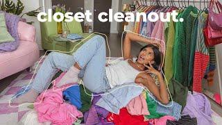 trying on all my clothes, decluttering & selling!