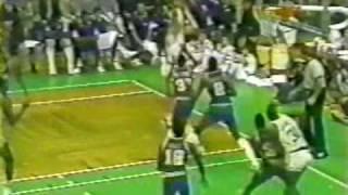 Larry Bird vs. Warriors (1981)