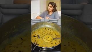 Janvi Kapioor,'s favorite Dahi Tadka recipe | Celebrity recipes #shorts #janvikapoor #youtubeshorts