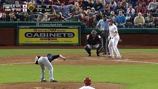 Phillies fans mimic Kimbrel's mannerisms