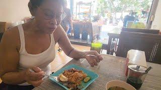 Brunch With Amanda @ Buying Chicken at Big C Pattaya Thailand