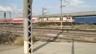 Non stopped fastest train crossed nashik road railway station #fastesttrain #nonstoppedtrain