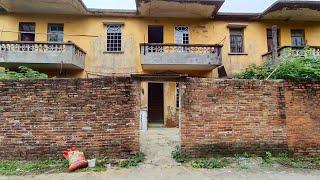 Man restores red brick House in the suburbs to make his wife happy, Cleans and Transforms Rooms