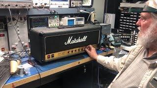 Pat Quilter of Quilter Labs examines a Marshall JCM 800 and compares to a Quilter Tone Block 202