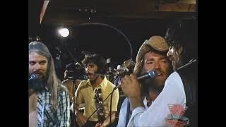 Waylon Jennings, Willie Nelson, Leon Russell , Doug Kershaw, Richie Albright. * Jambalaya*