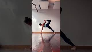 BENDING REALITY PODCAST by Eleonora Gendelman #yoga #handstand #onpurpose