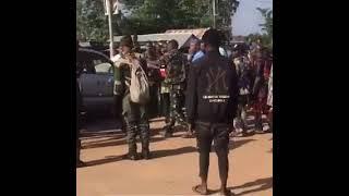 Armed police beating up soldiers over traffic violation in Ekiti