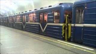 Вагоны Петербургского Метро.